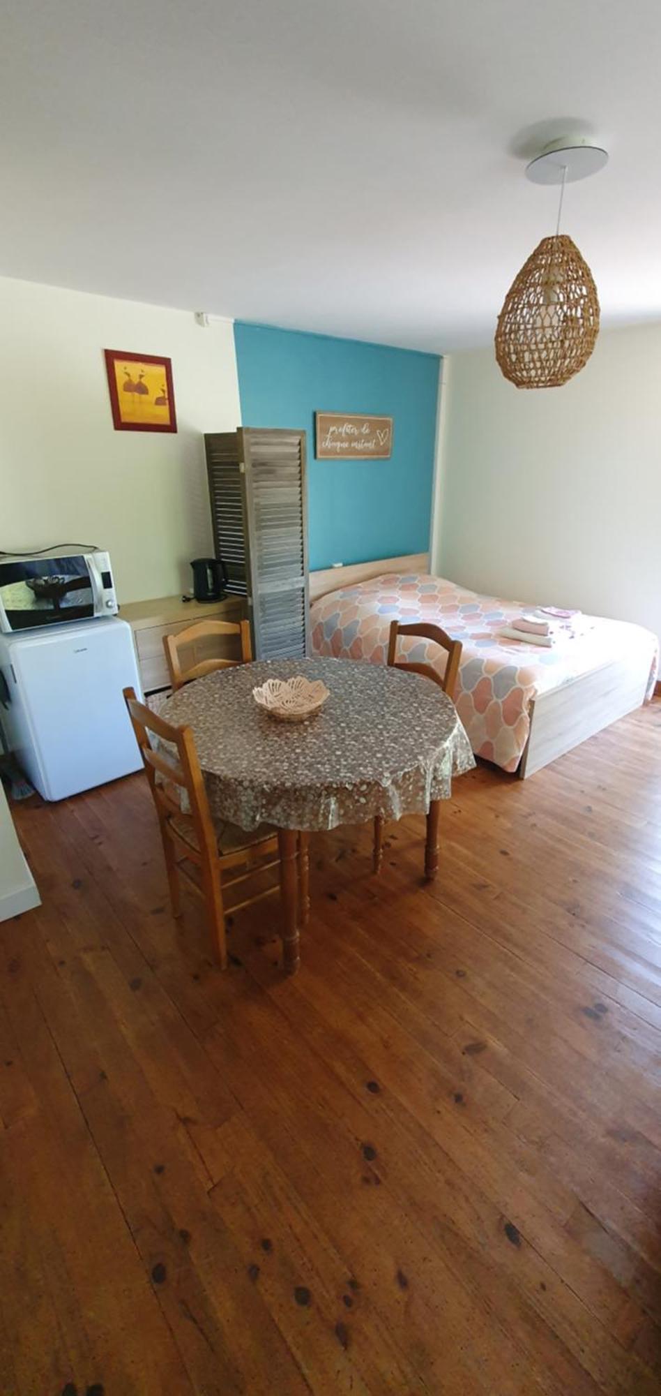 Apartmán Le Studio De Rochavelle Chiché Exteriér fotografie