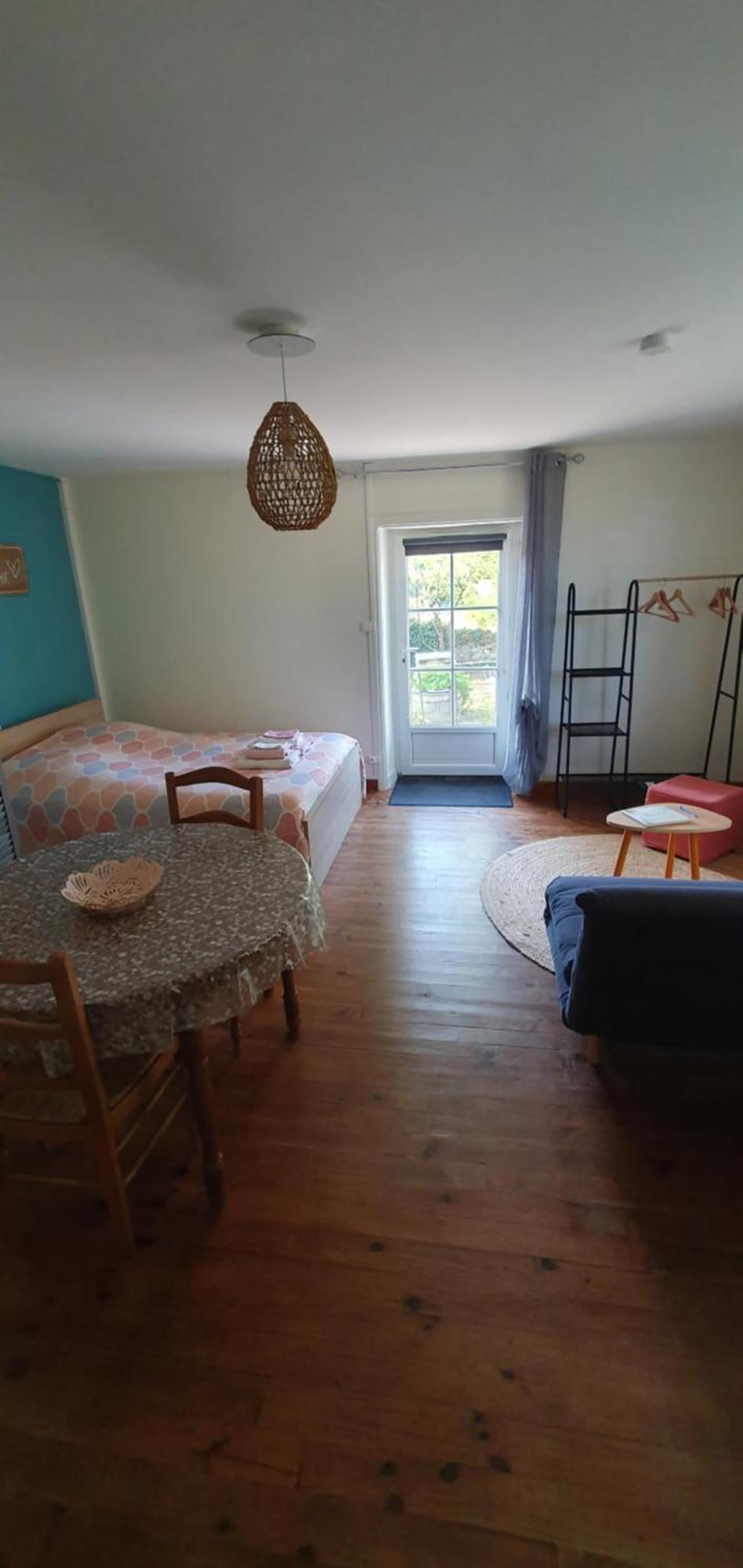 Apartmán Le Studio De Rochavelle Chiché Exteriér fotografie